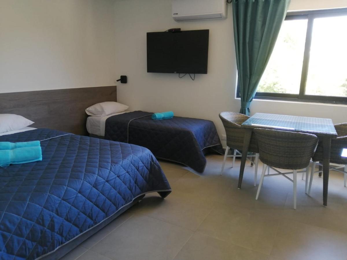 Hotel Oasis-Dream Holidays - La Petite France ซาน เบอนาร์ดิโน ภายนอก รูปภาพ