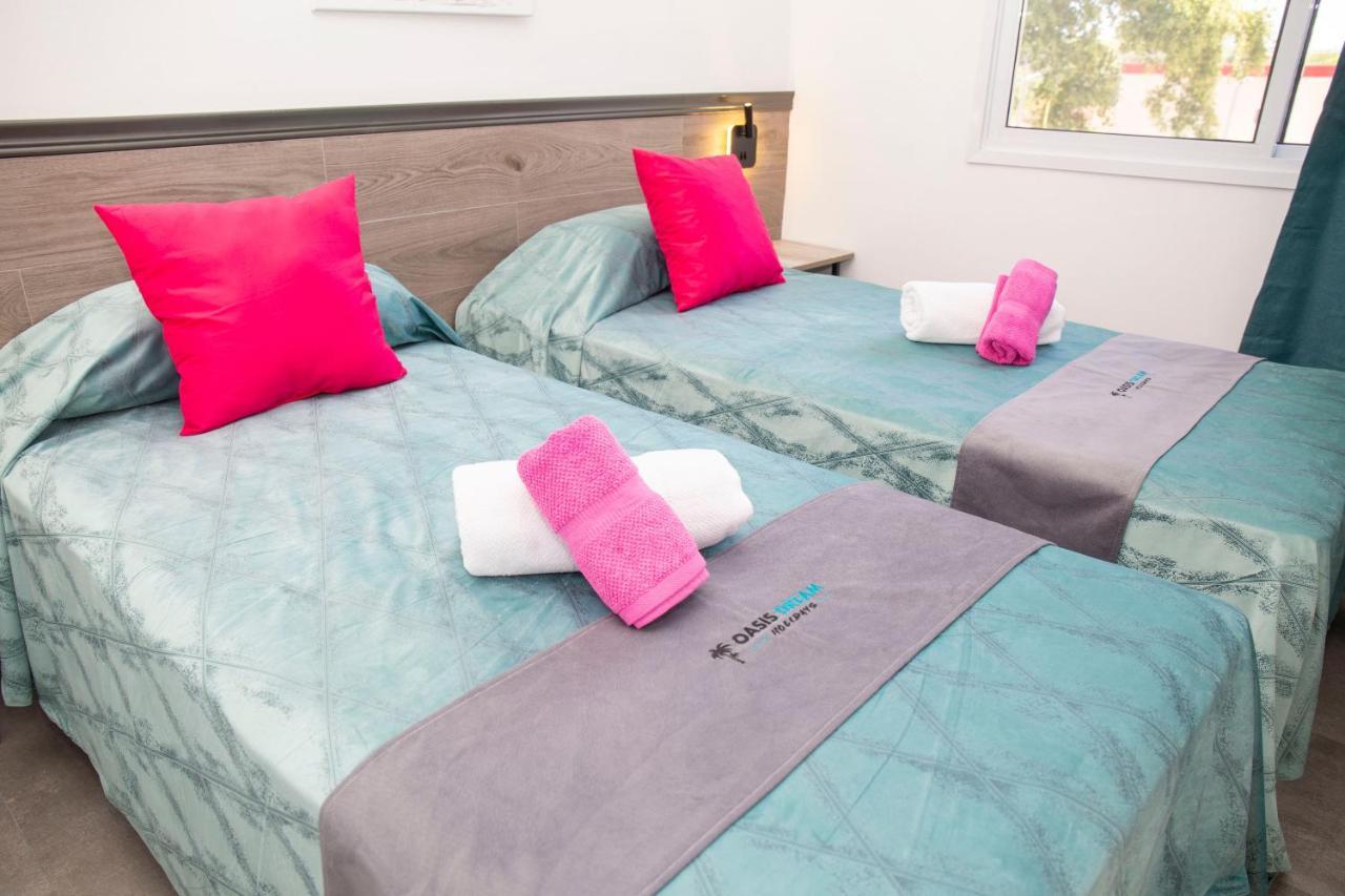 Hotel Oasis-Dream Holidays - La Petite France ซาน เบอนาร์ดิโน ภายนอก รูปภาพ