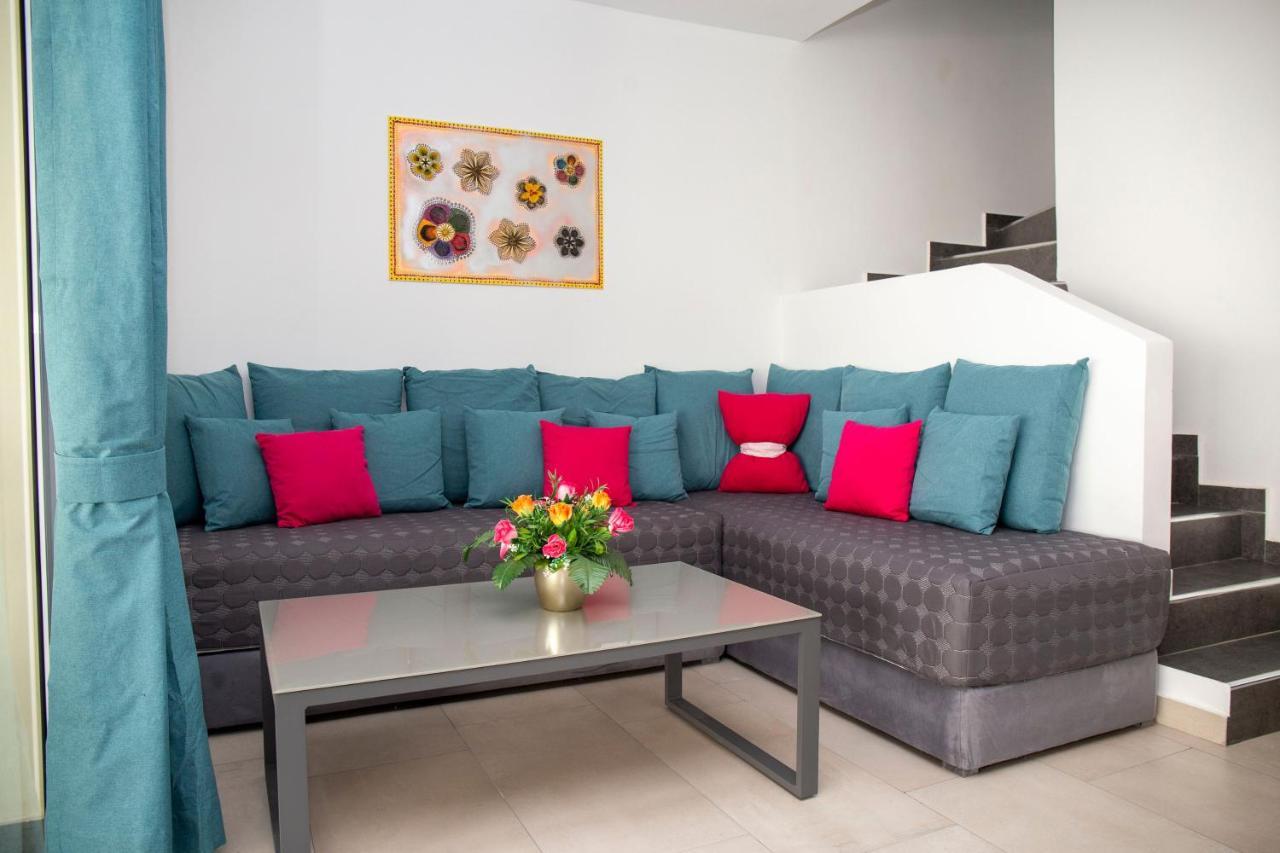 Hotel Oasis-Dream Holidays - La Petite France ซาน เบอนาร์ดิโน ภายนอก รูปภาพ