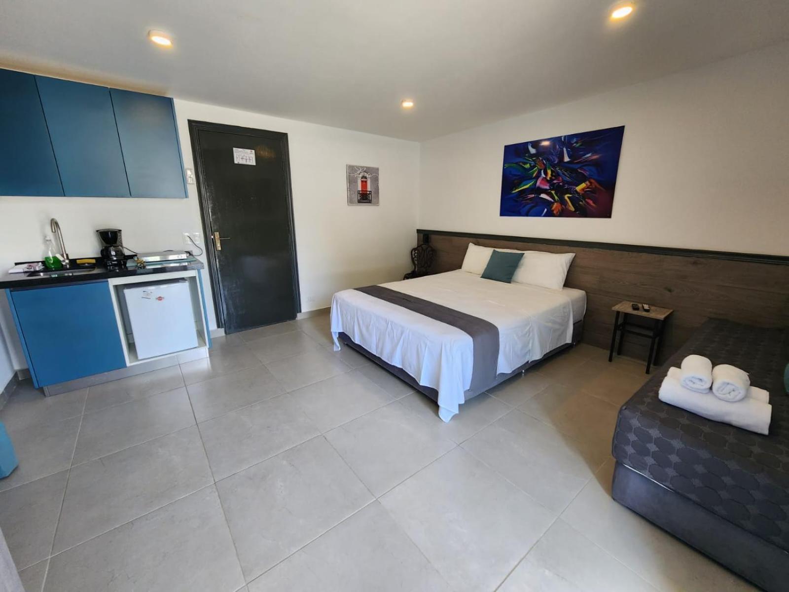Hotel Oasis-Dream Holidays - La Petite France ซาน เบอนาร์ดิโน ภายนอก รูปภาพ